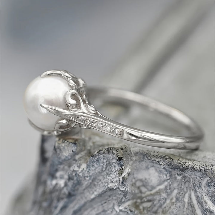 CRYSTELLA | DELICATE PEARL &amp; CRYSTAL RING