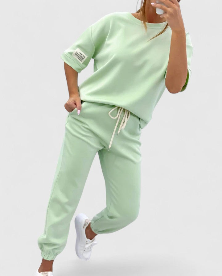 STACY | COMFORTABLE TWO-PIECE SET