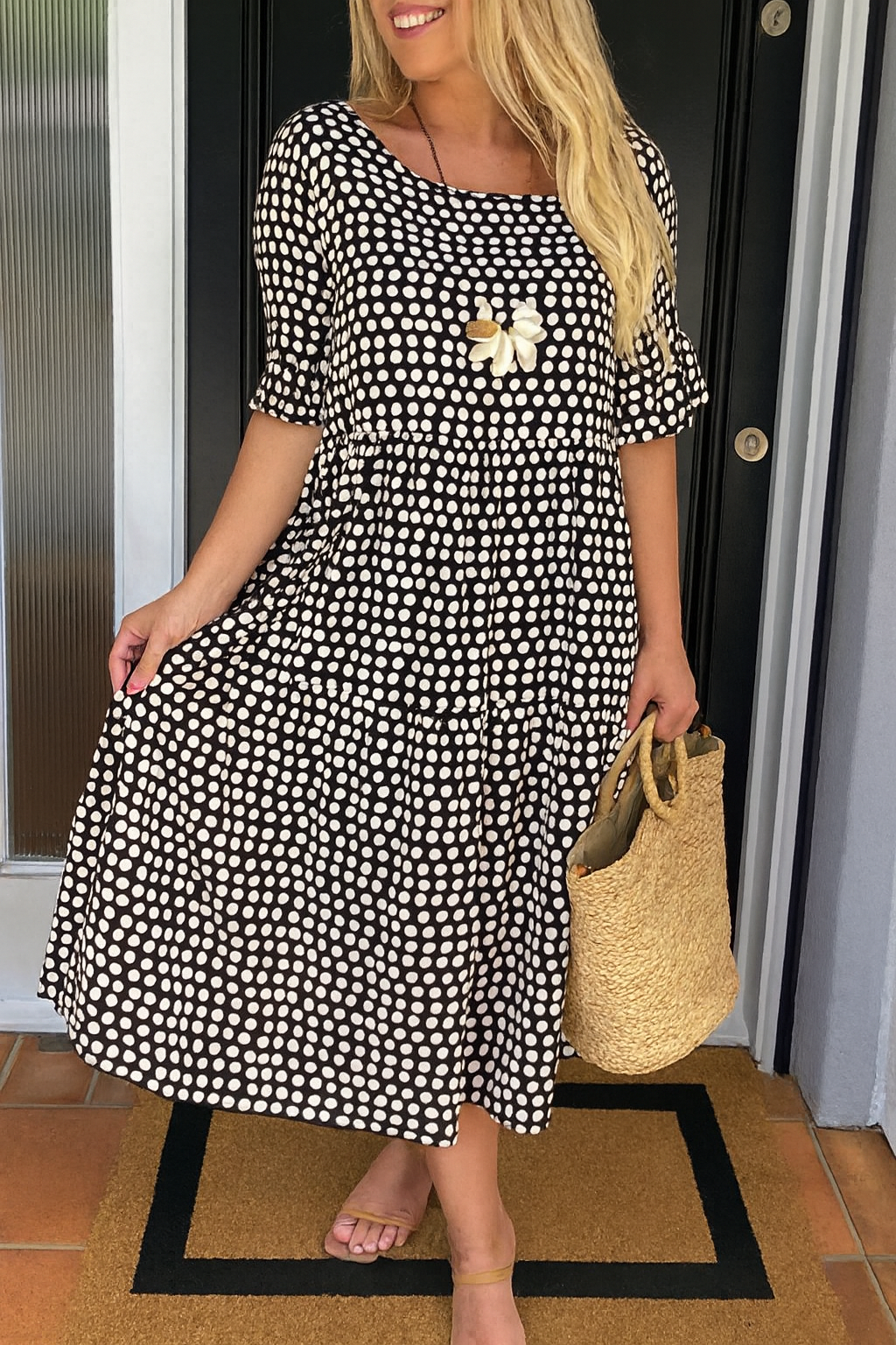 PEARL | SHORT-SLEEVE MIDI DRESS