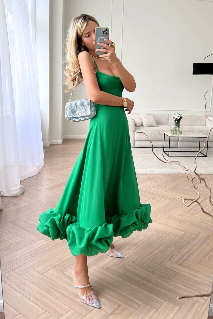 MILA | ELEGANT FLOWING DRESS