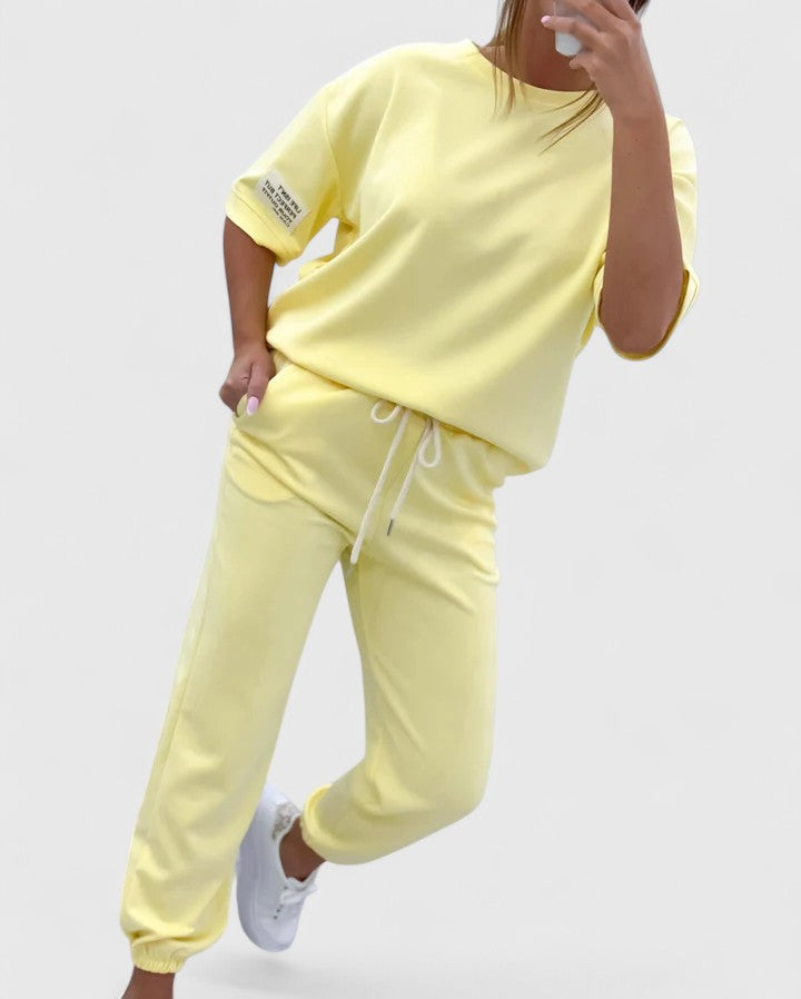 STACY | COMFORTABLE TWO-PIECE SET