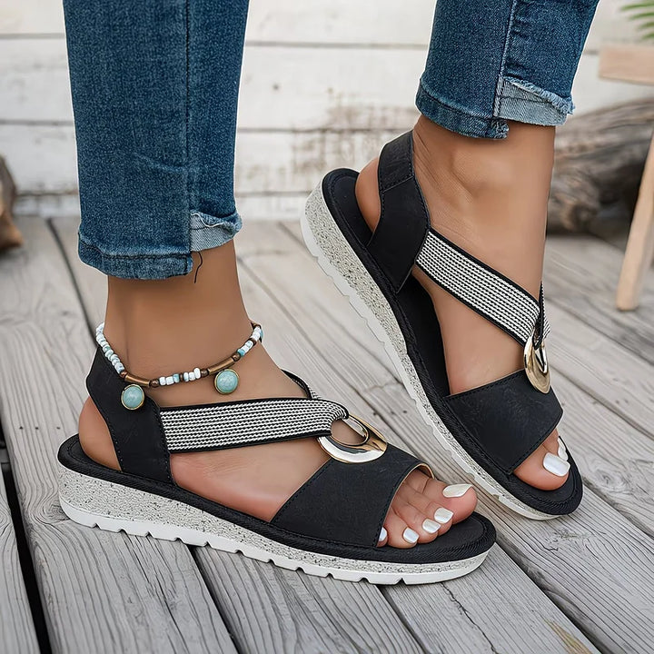 LENORA | FLAT SANDALS WITH METAL BUCKLE