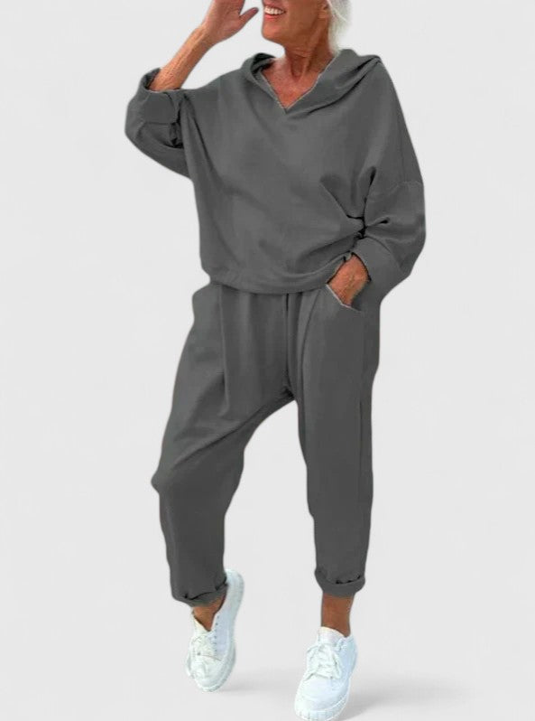 SALLY | COMFORTABLE HOODED SWEATSHIRT SET