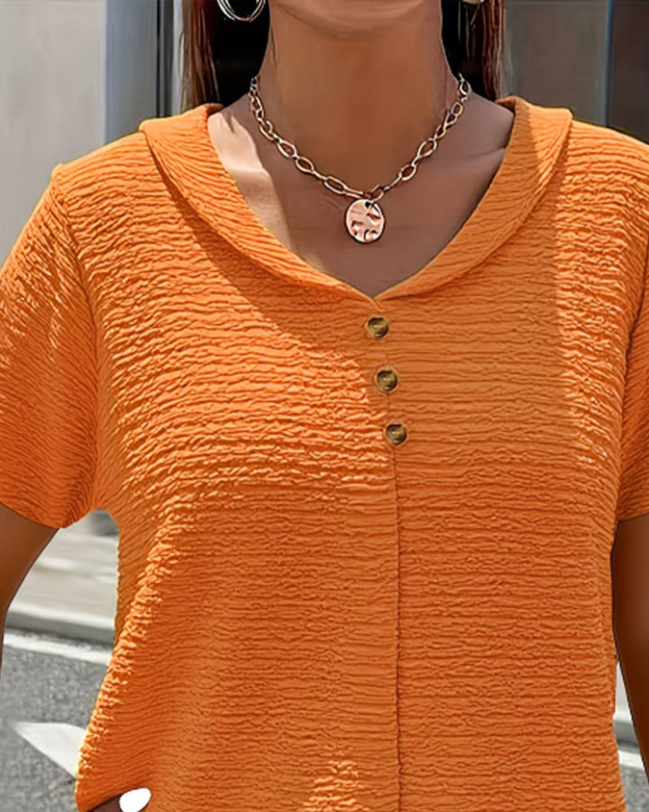 OLIVIA | PETER PAN COLLAR BUTTON T-SHIRT