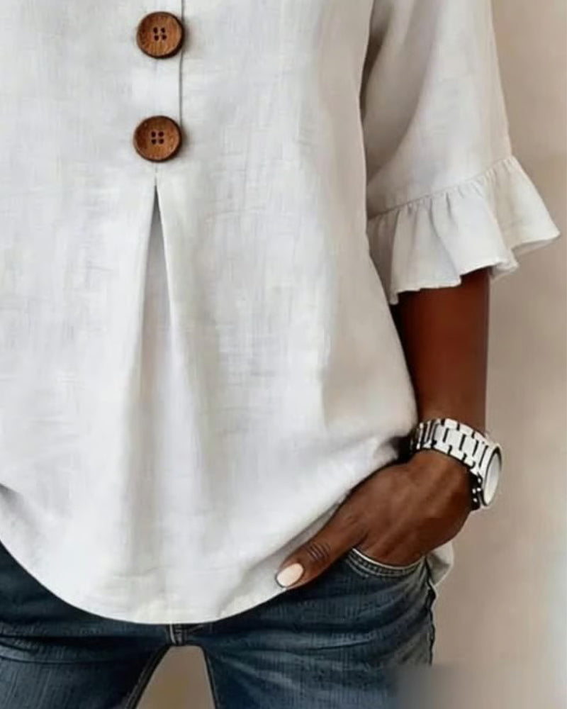 MADISON | V-NECK BLOUSE WITH WOODEN BUTTONS AND RUFFLE SLEEVES