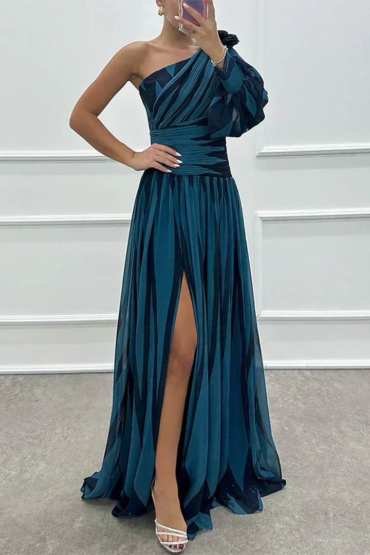 HAZEL | ELEGANT STRIPED MAXI DRESS WITH ONE SHOULDER