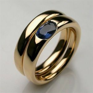 HAZEL | RETRO GOLD RING WITH BLUE ZIRCONIA ACCENTS