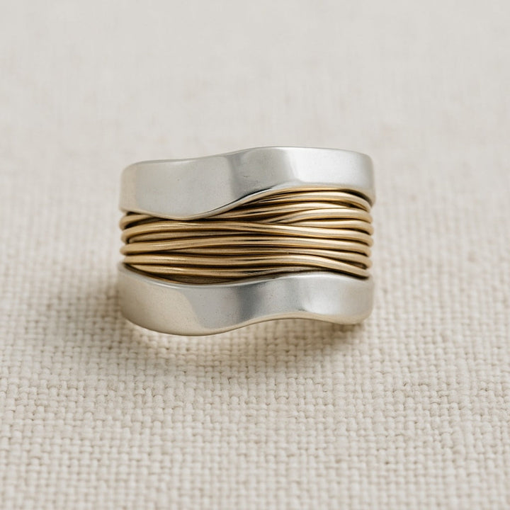 LILY | SILVER GOLDEN THREADS RING