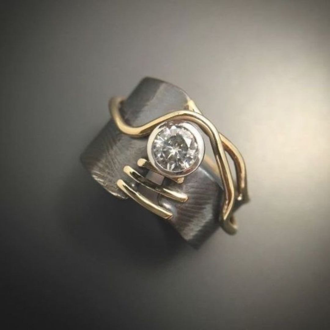 RAVEN | ANTIQUE-INSPIRED DARK ZIRCONIA RING