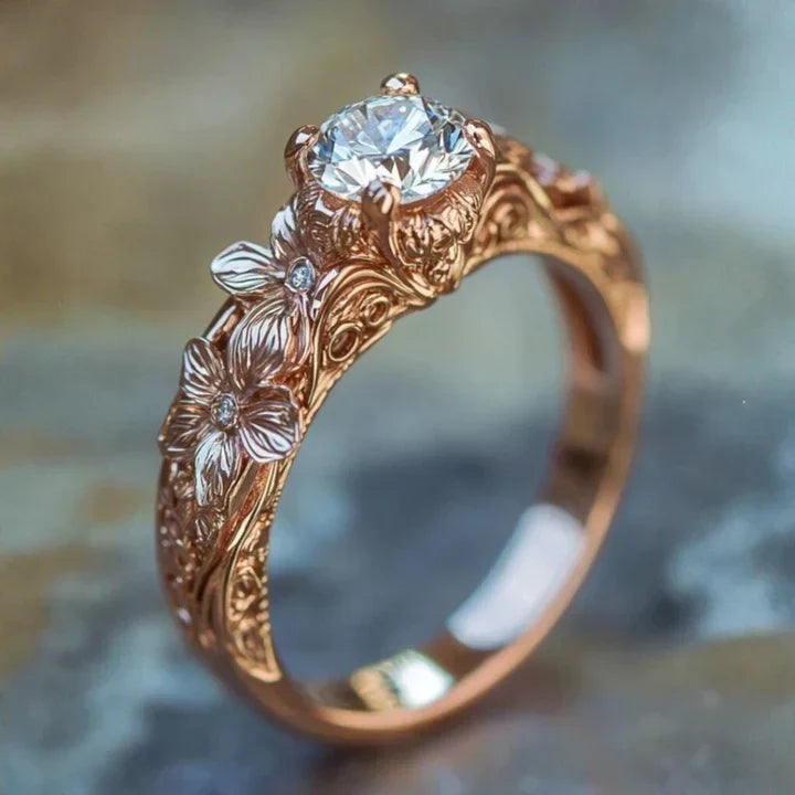 LUNA | GOLDEN RING WITH CRYSTAL BLOSSOM DESIGN