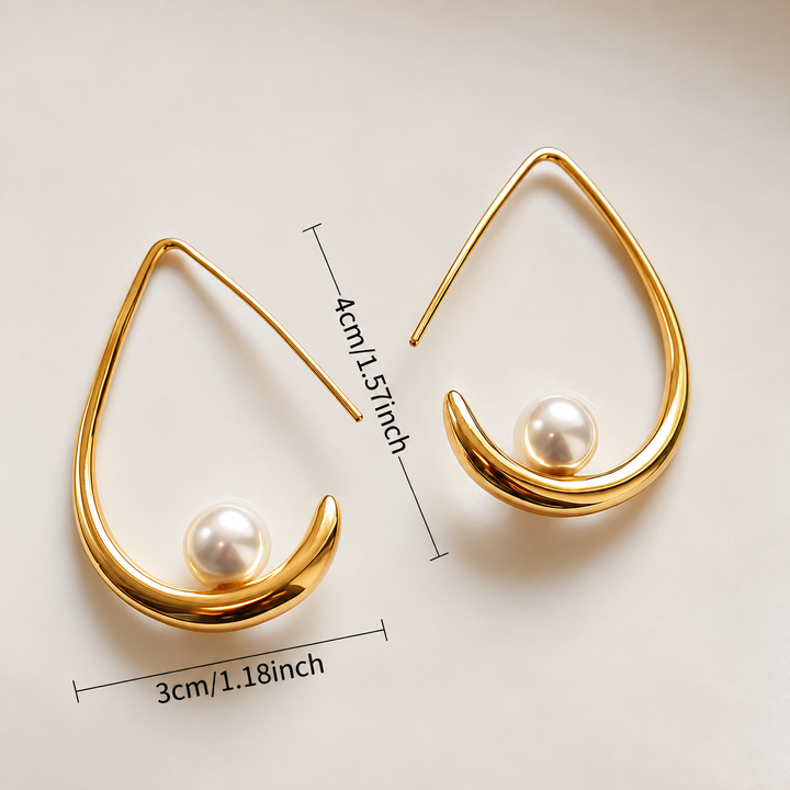 SELENA | CRESCENT PEARL HOOP EARRINGS
