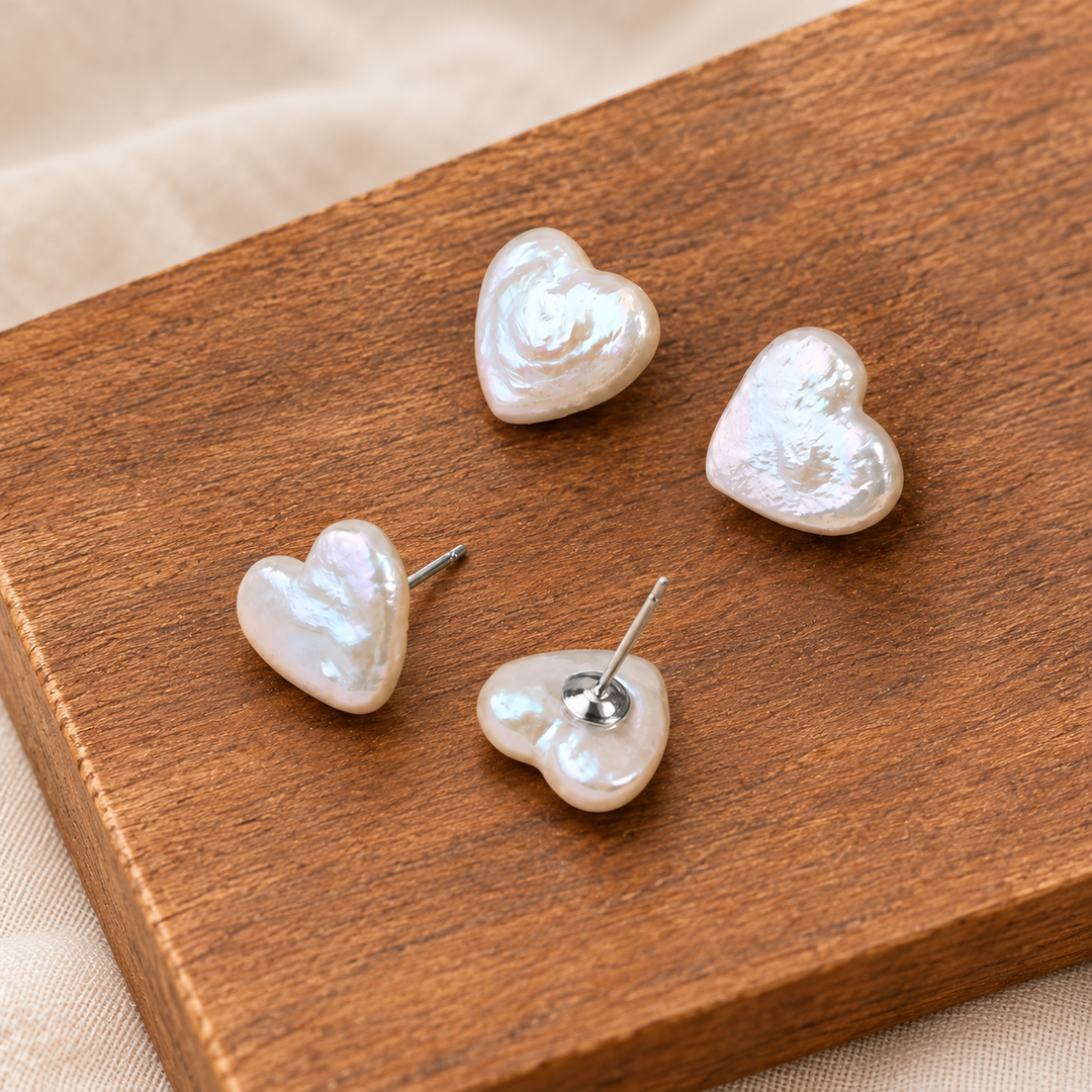 AMELIA | PREMIUM PEARL HEART EARRINGS