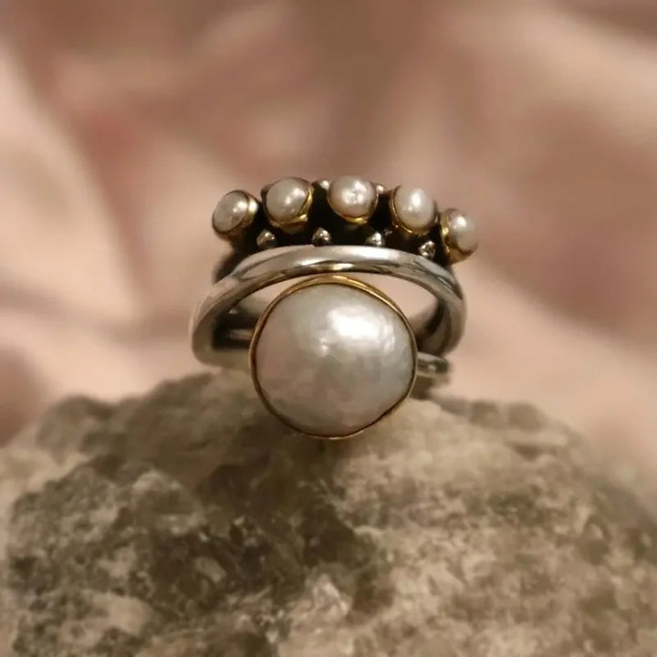 KIRRA | LAYERED PEARL RINGS SET