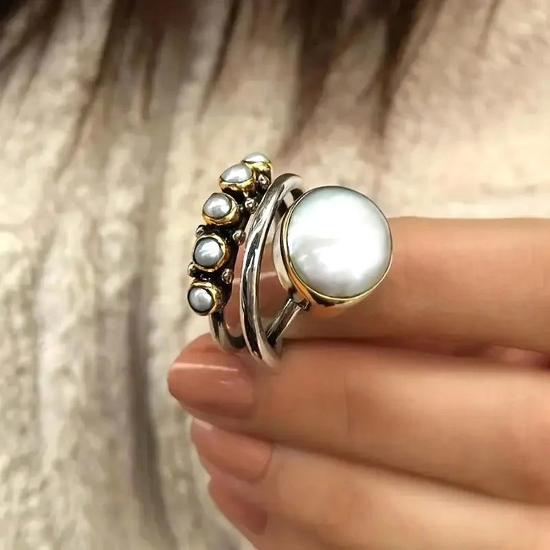 KIRRA | LAYERED PEARL RINGS SET