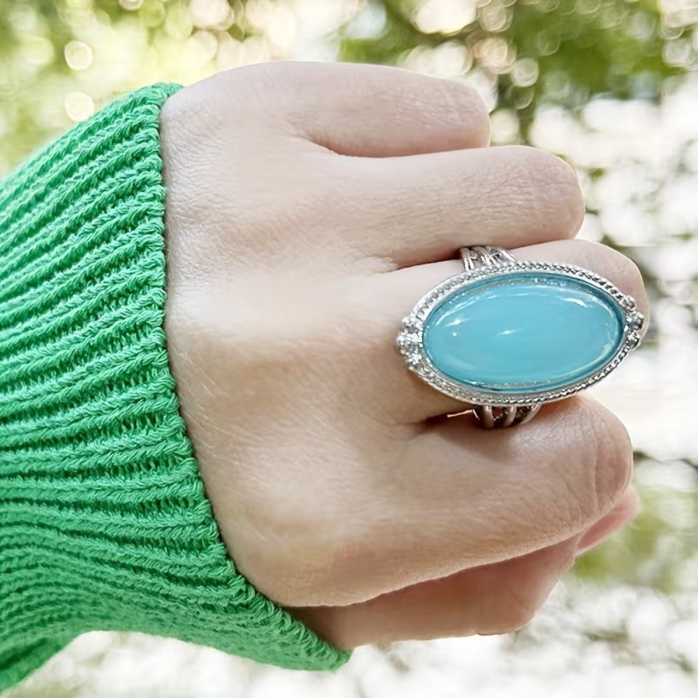 AUBREY | VINTAGE STERLING SILVER TURQUOISE STATEMENT RING