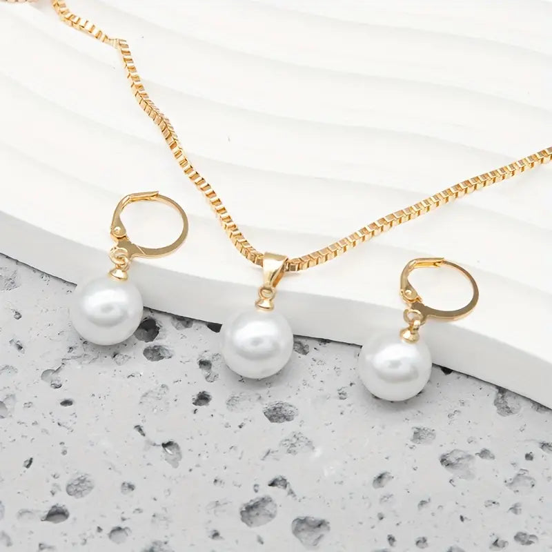 TAMSIN | GOLD PEARL PENDANT &amp; EARRING SET