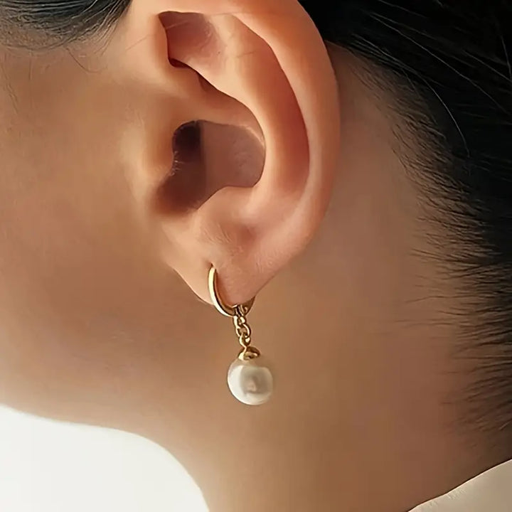 TAMSIN | GOLD PEARL PENDANT &amp; EARRING SET