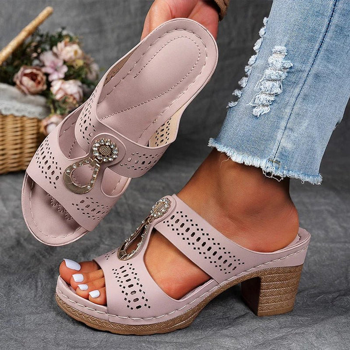 ROBERTA | CHIC AND COMFORTABLE ORTHOPEDIC SANDALS