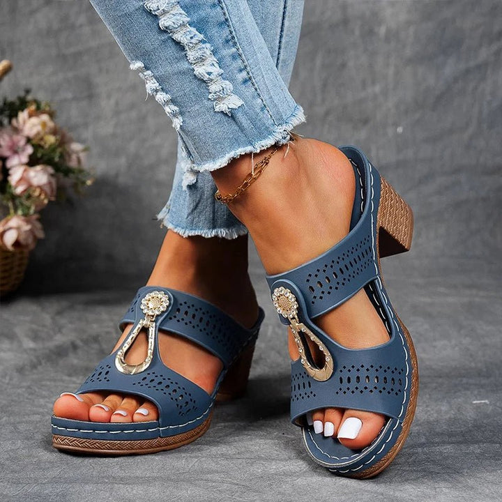 ROBERTA | CHIC AND COMFORTABLE ORTHOPEDIC SANDALS