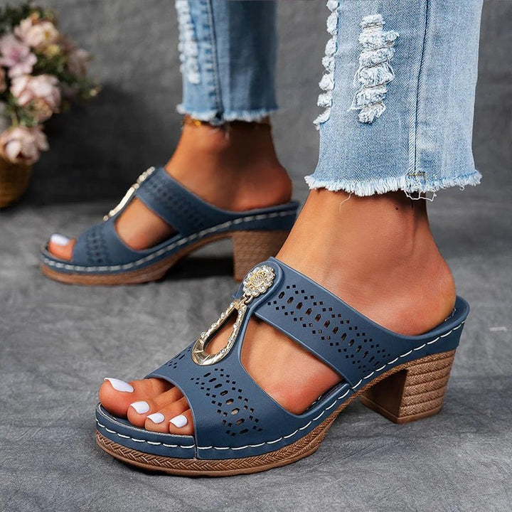 ROBERTA | CHIC AND COMFORTABLE ORTHOPEDIC SANDALS