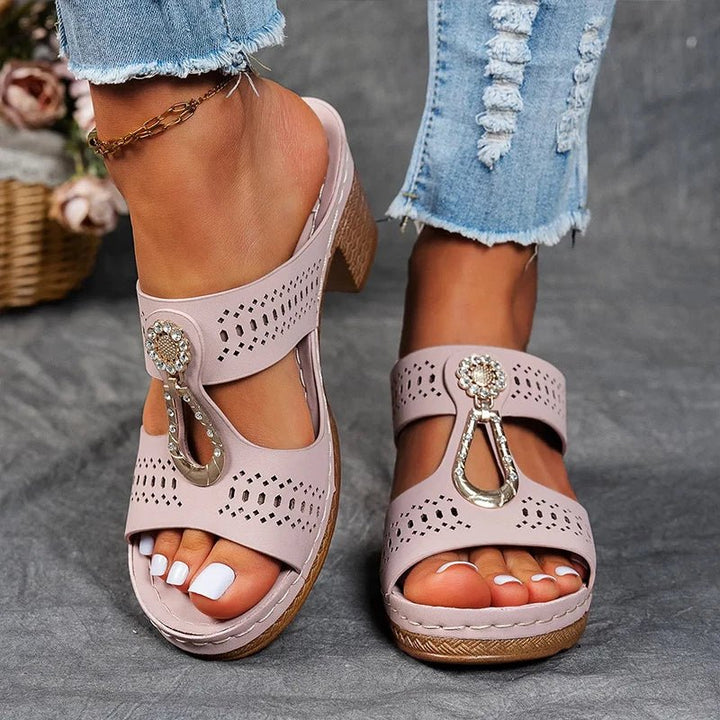 NADINE | CHIC AND COMFORTABLE ORTHOPEDIC SANDALS