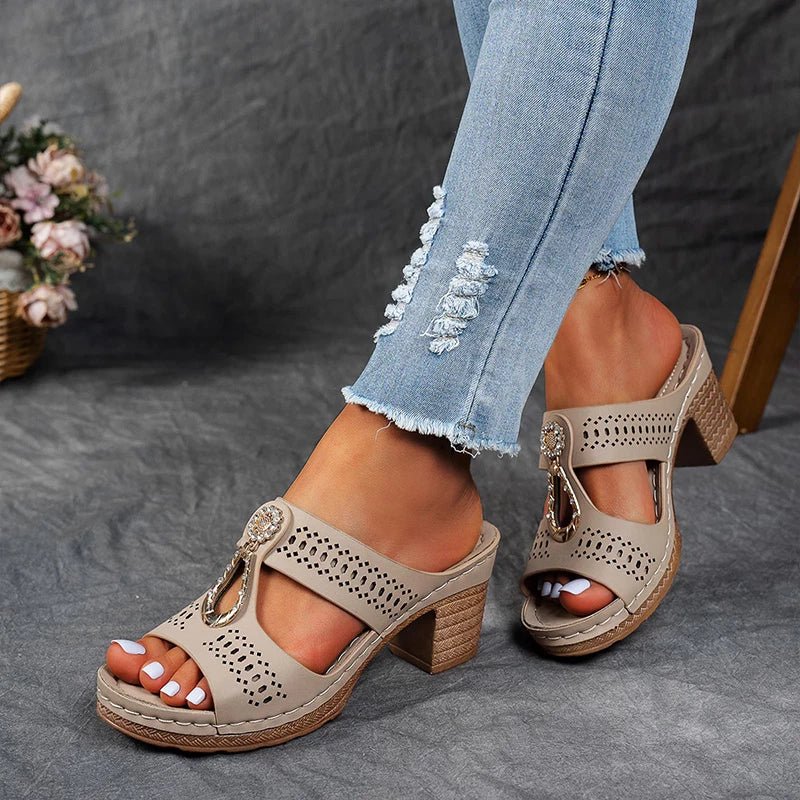 ROBERTA | CHIC AND COMFORTABLE ORTHOPEDIC SANDALS